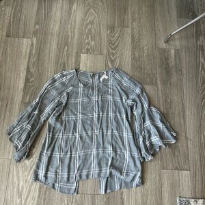 Lauren Conrad grey medium top